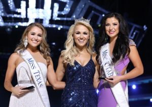 From Left: Miss Texas Margana Wood, Miss America 2017 Savvy Shields, and Miss Utah JessiKate Riley (Photo: The Miss America Organization/Bruce V. Boyajian